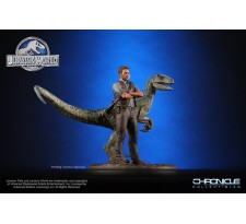 Jurassic World Owen and Blue 1/9 scale Statue